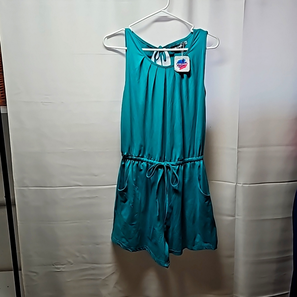 Odosalii Romper. Green, NWT, Size M
